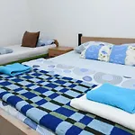 Youth - Camp And B&B 야이체