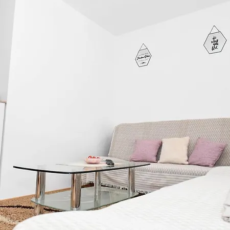 Sobe Sa Kupatilom * Jajce