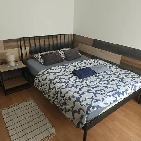 Alojamento de Acomodação e Pequeno-almoço Youth - Camp And