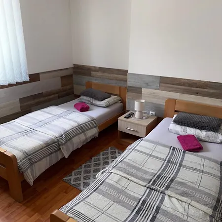 Oda ve Kahvaltı Youth - Camp And