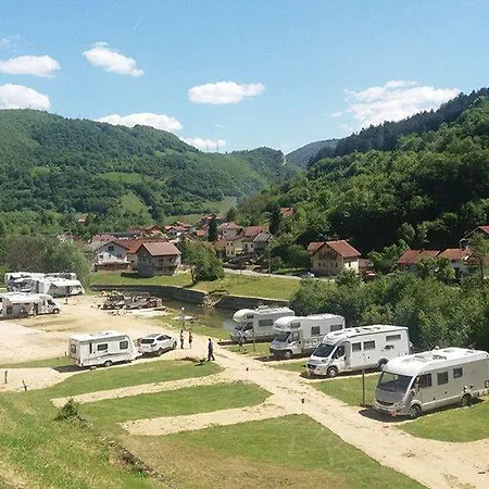 Sobe Sa Kupatilom Jajce