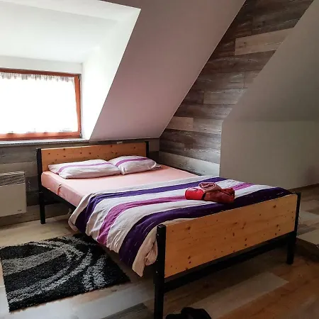 Sobe Sa Kupatilom * Jajce