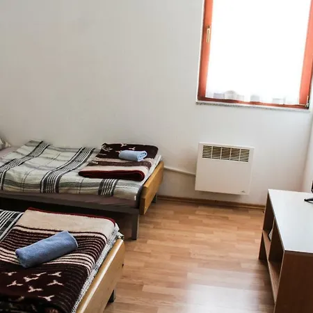 Sobe Sa Kupatilom Jajce