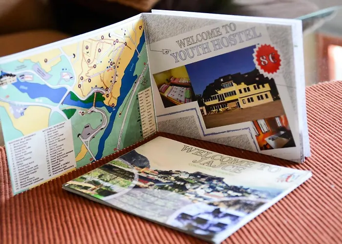 Alojamento de Acomodação e Pequeno-almoço Youth - Camp And *