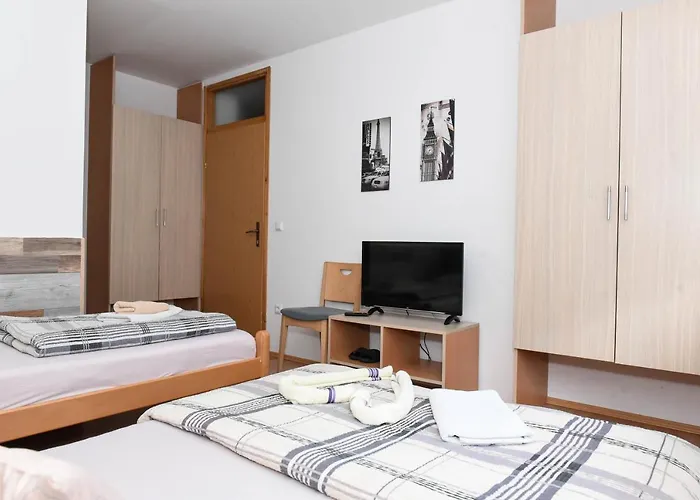 Youth - Camp And Alojamento de Acomodação e Pequeno-almoço *