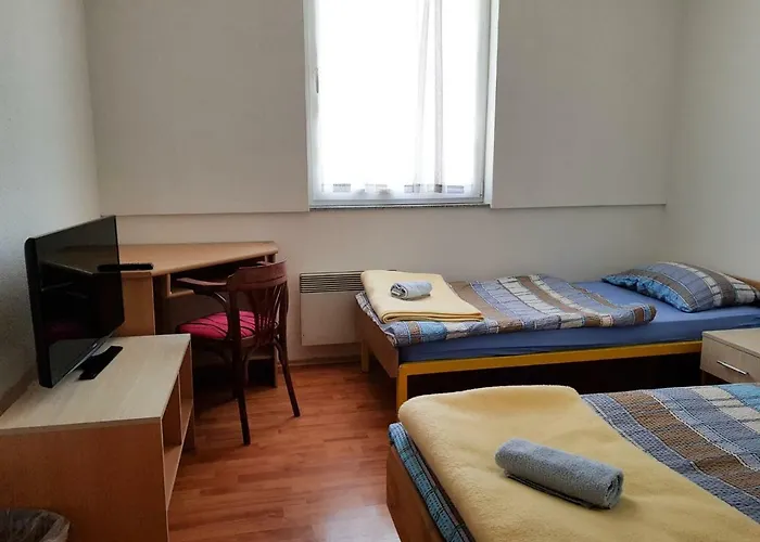 Youth - Camp And Alojamento de Acomodação e Pequeno-almoço Jajce